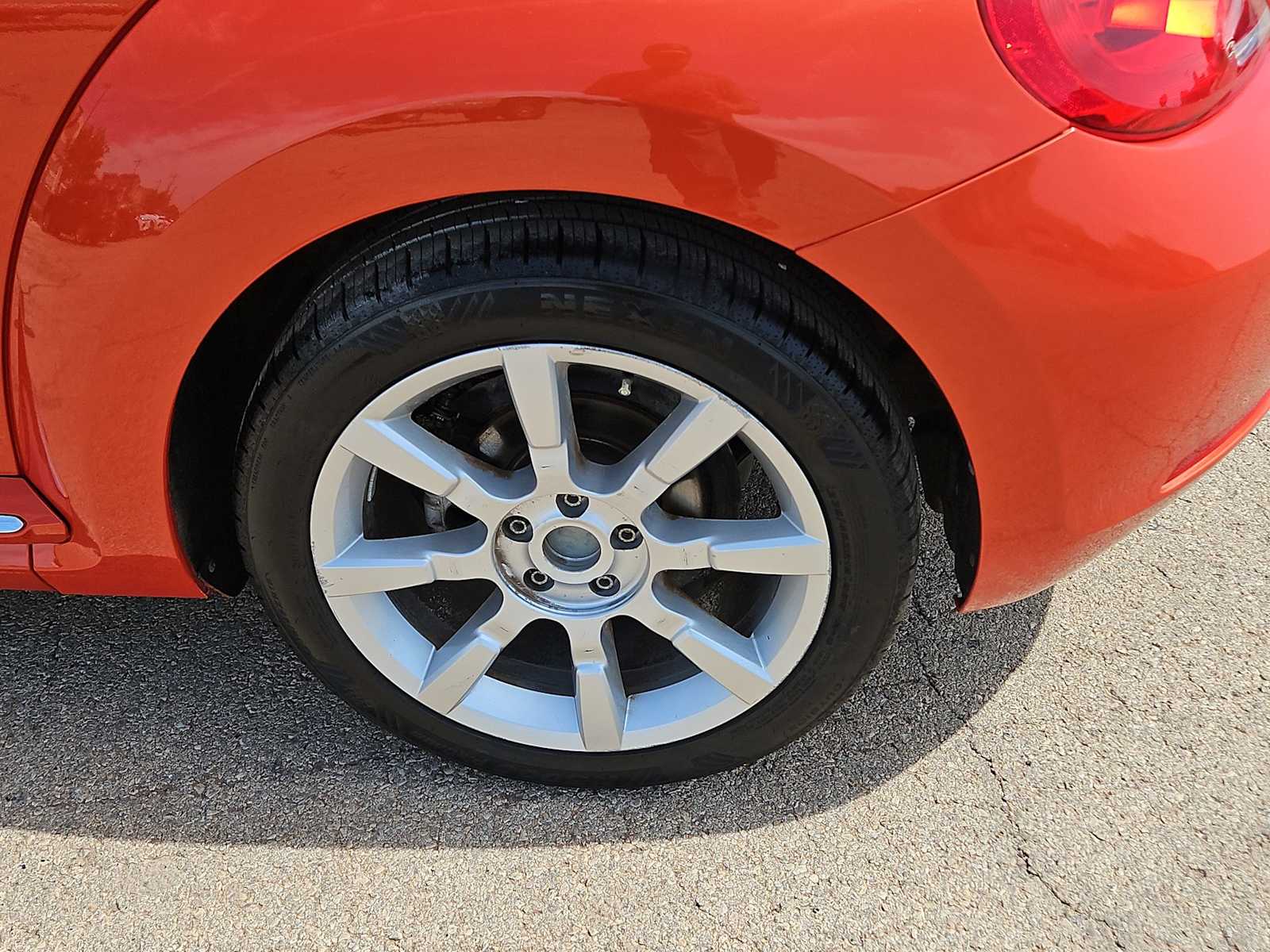 2016 Volkswagen Beetle SE 16