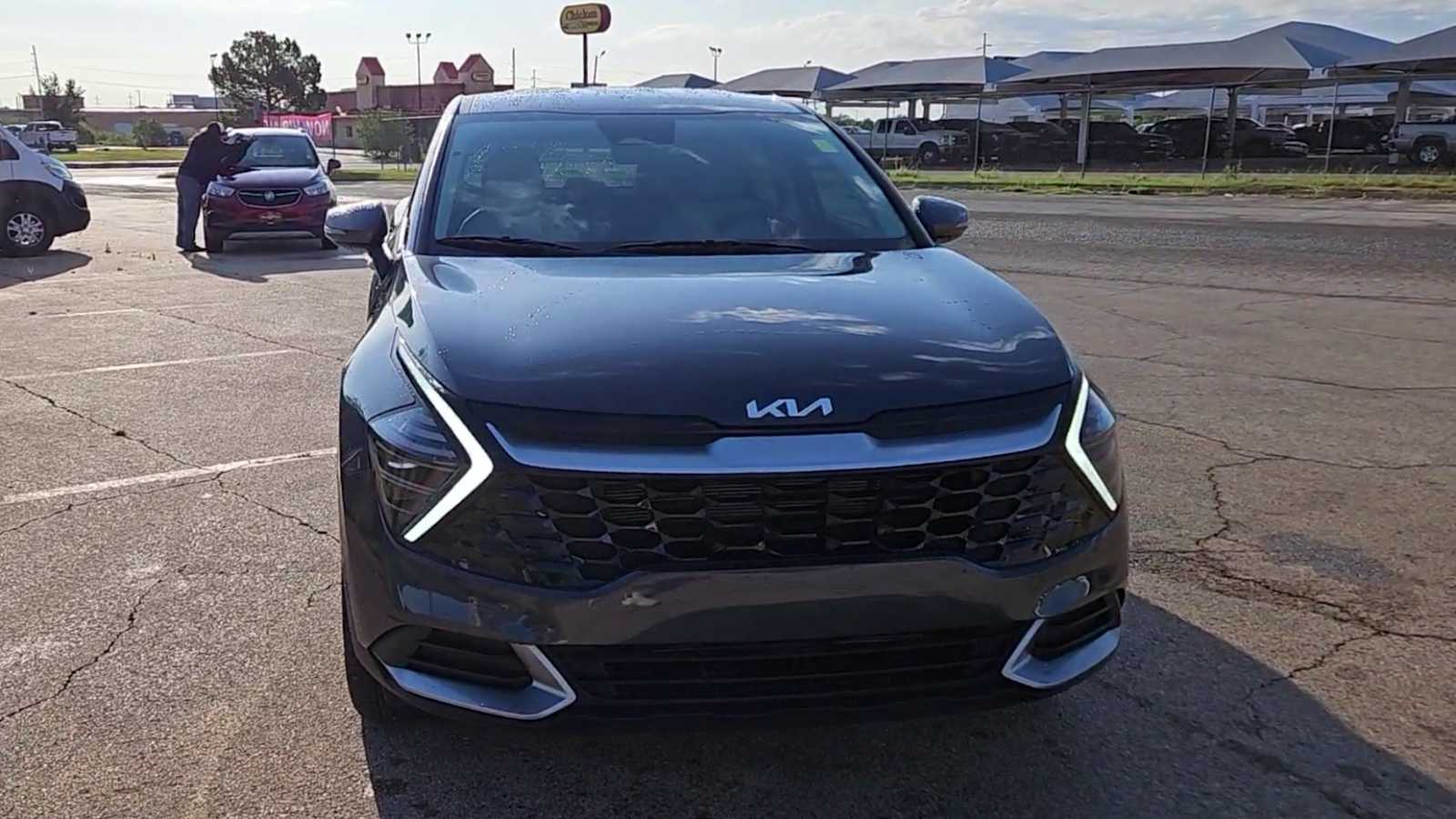 2025 Kia Sportage EX 2