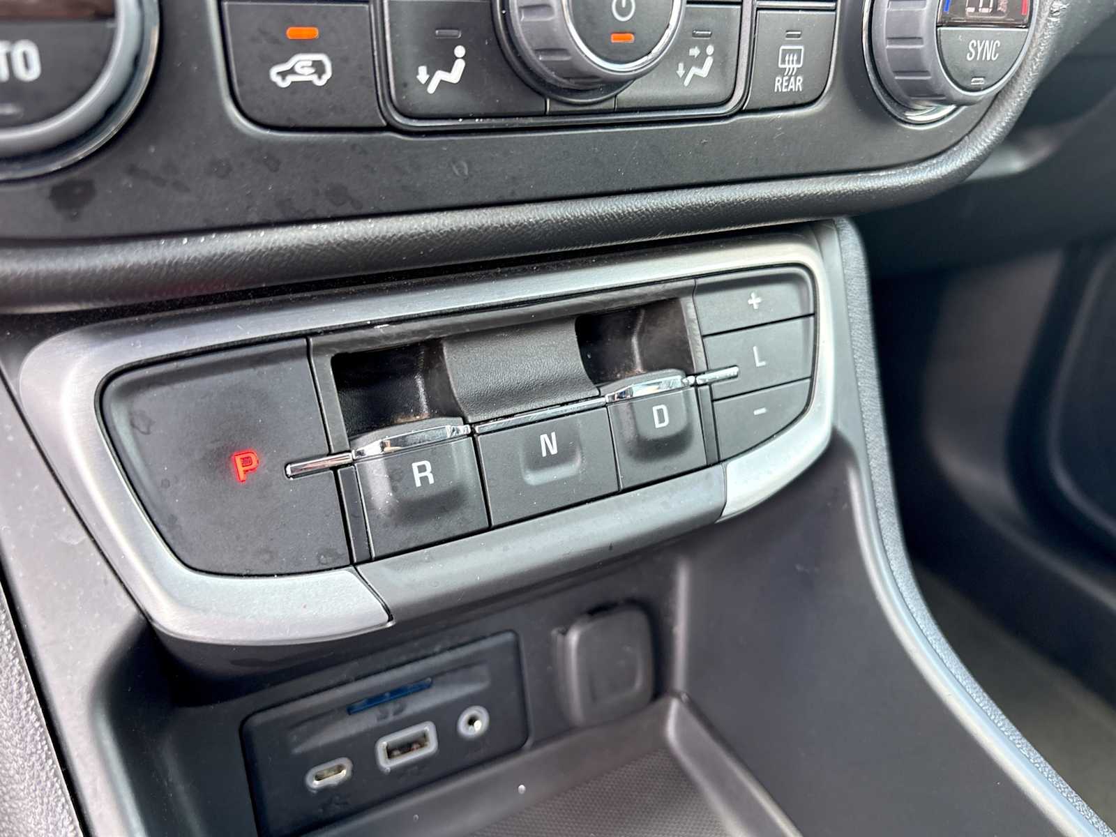 Thumbnail: 2024 GMC Terrain - 21