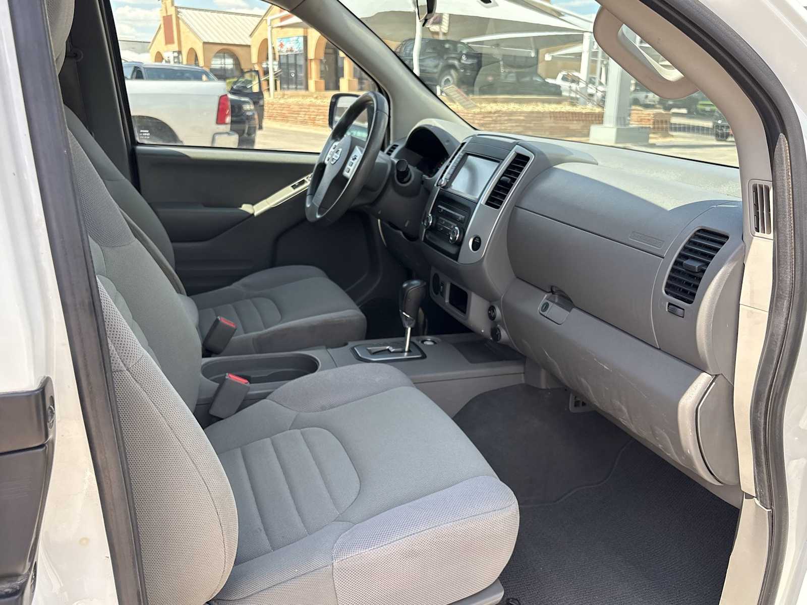 Thumbnail: 2021 Nissan Frontier - 18