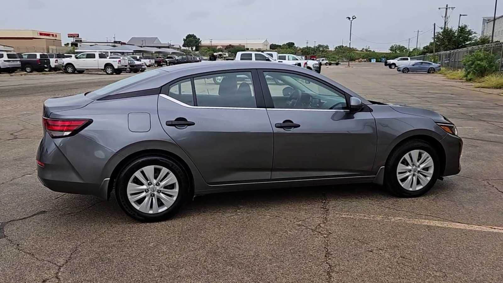 Thumbnail: 2025 Nissan Sentra - 8