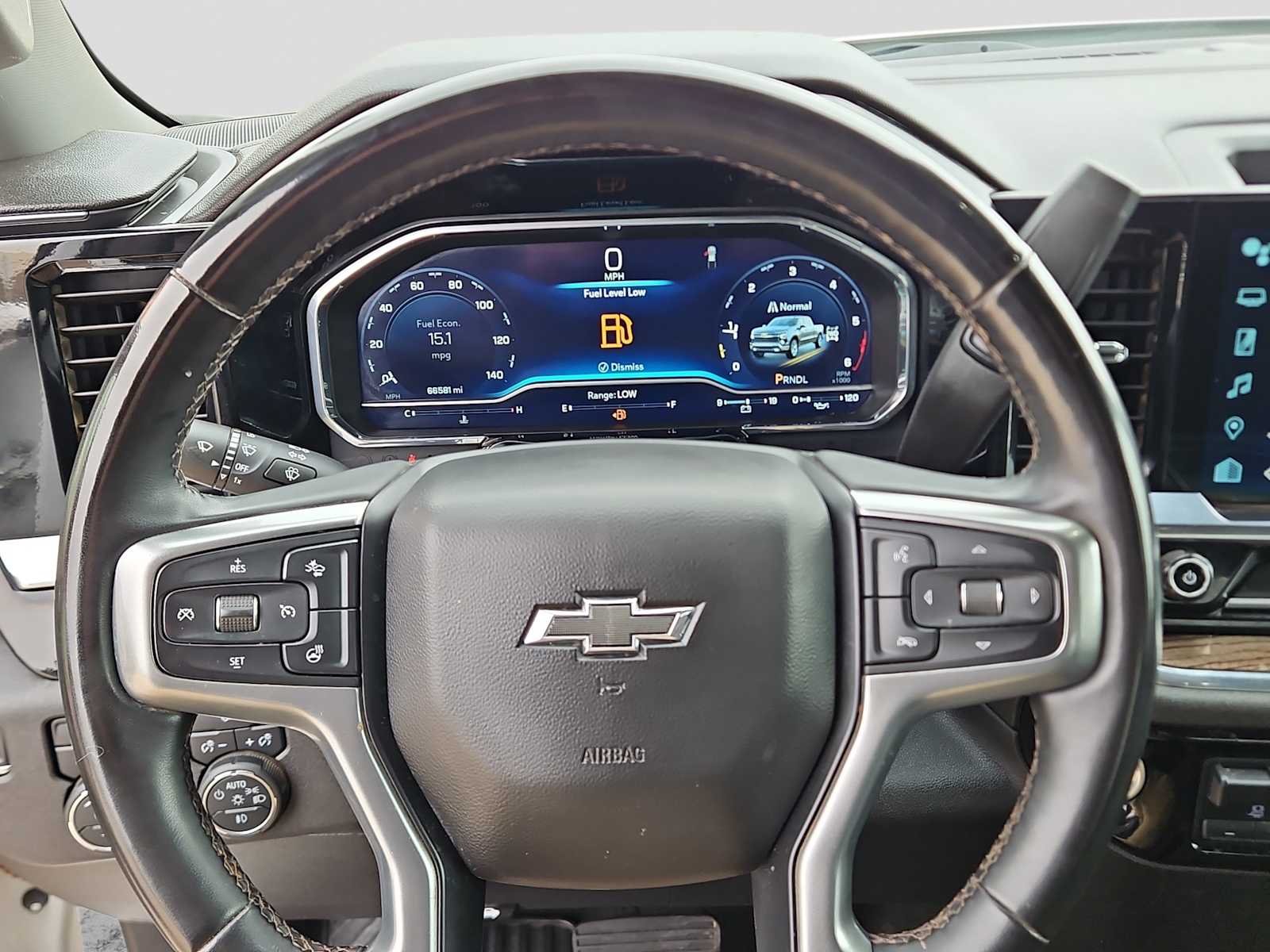 Thumbnail: 2023 Chevrolet Silverado 1500 - 19