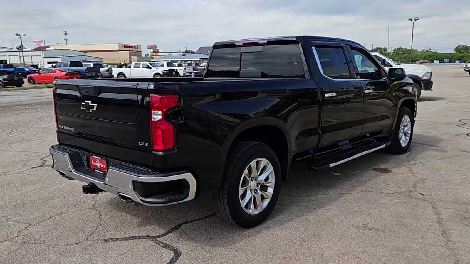 Thumbnail: 2021 Chevrolet Silverado 1500 - 7