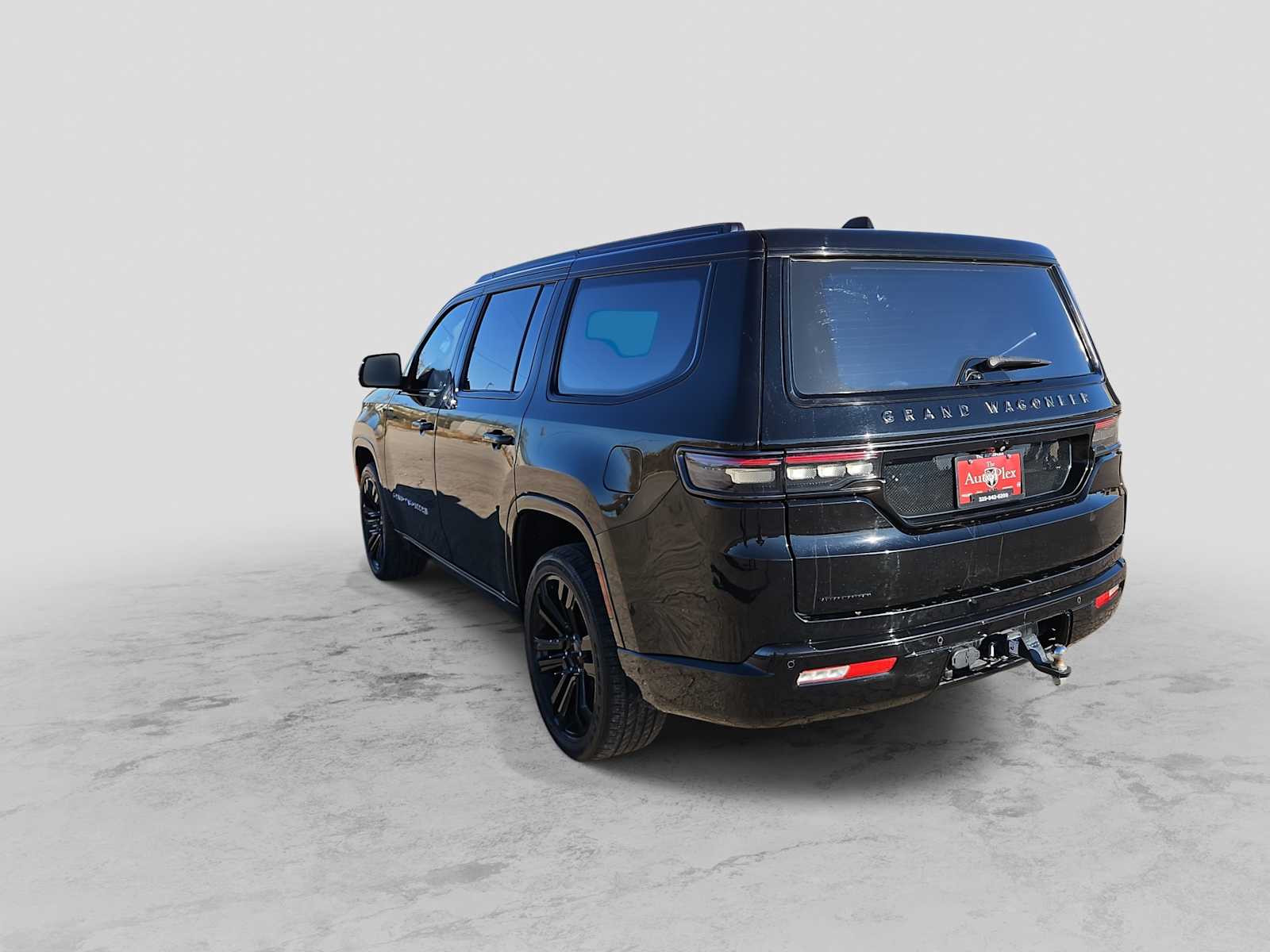 Thumbnail: 2022 Jeep Grand Wagoneer - 6