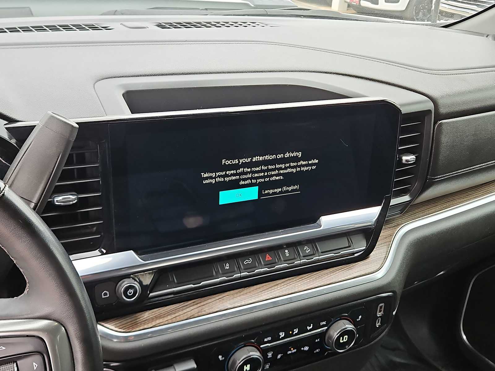 Thumbnail: 2024 Chevrolet Silverado 2500 - 24