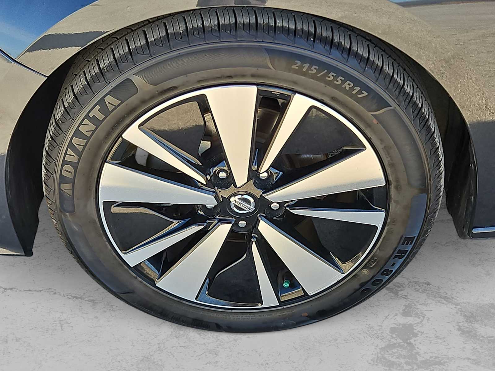 Thumbnail: 2022 Nissan Altima - 12