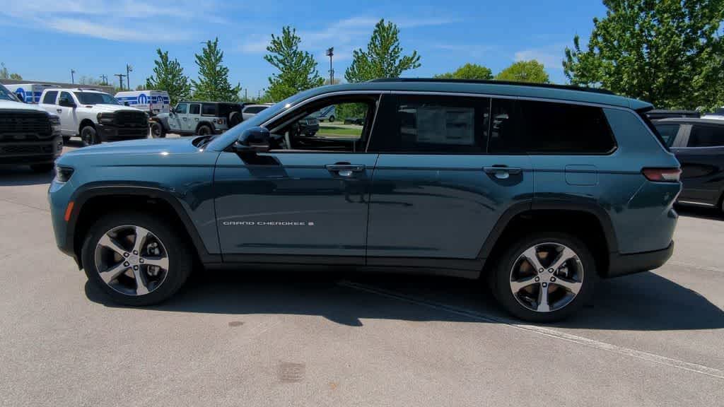 Thumbnail: 2026 Jeep Grand Cherokee L - 5