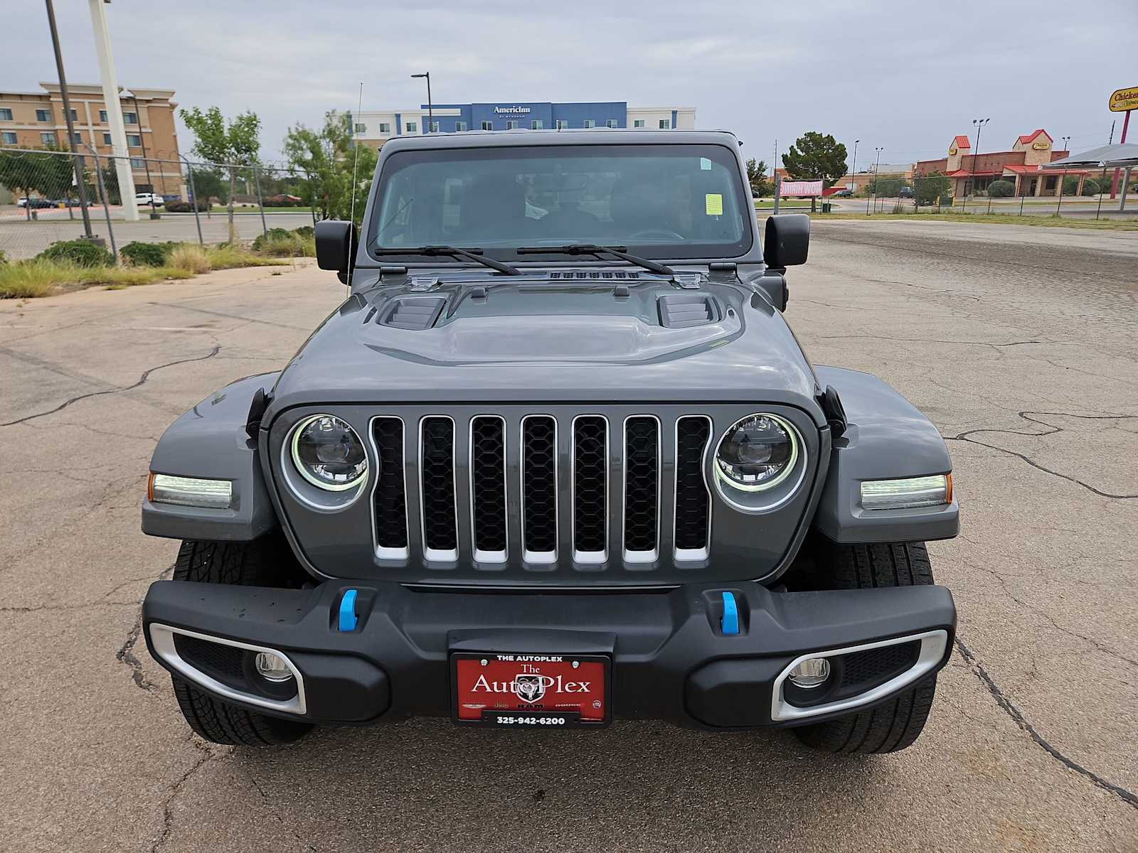 Thumbnail: 2023 Jeep Wrangler - 14