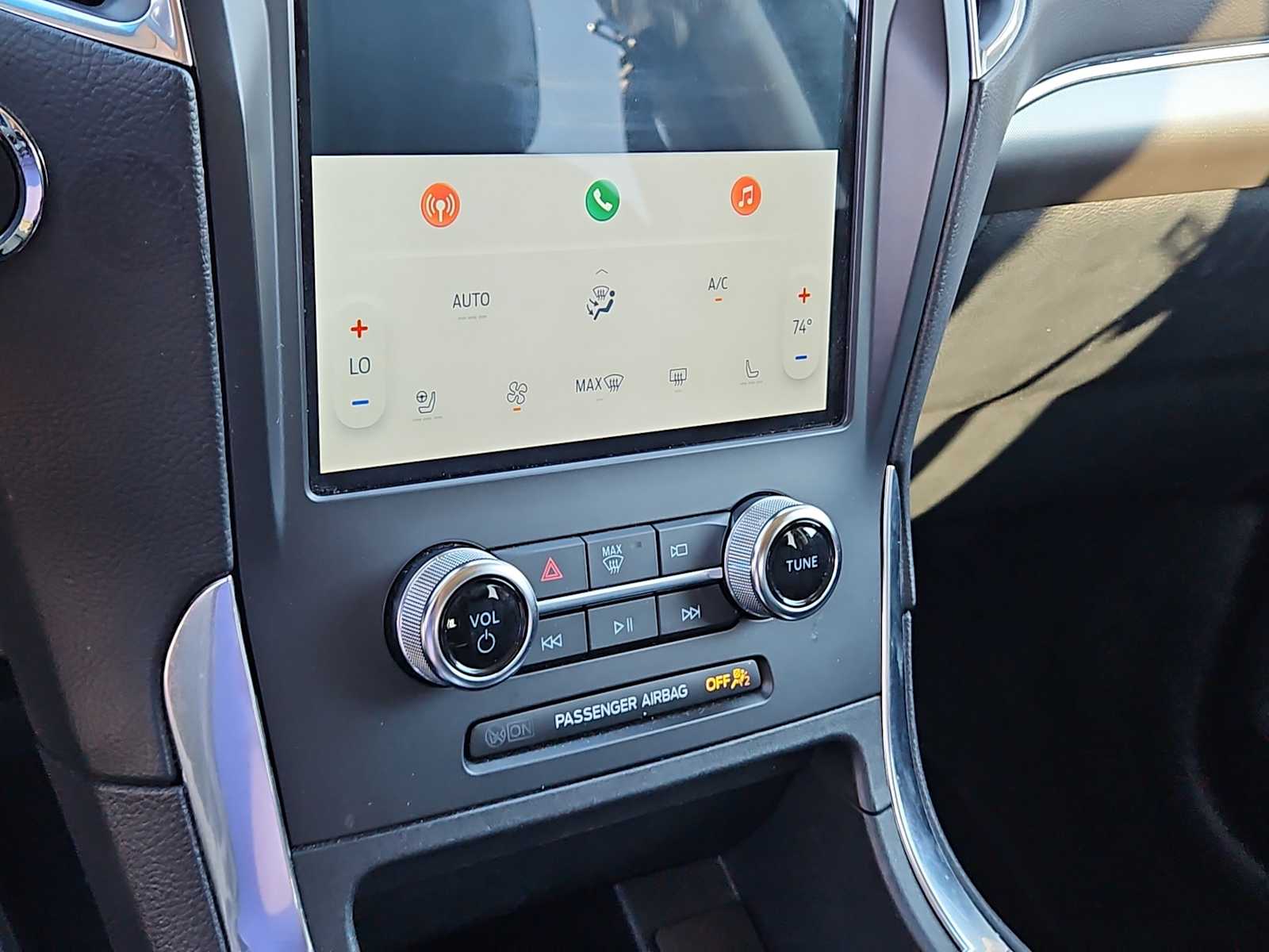 Thumbnail: 2024 Ford Edge - 24