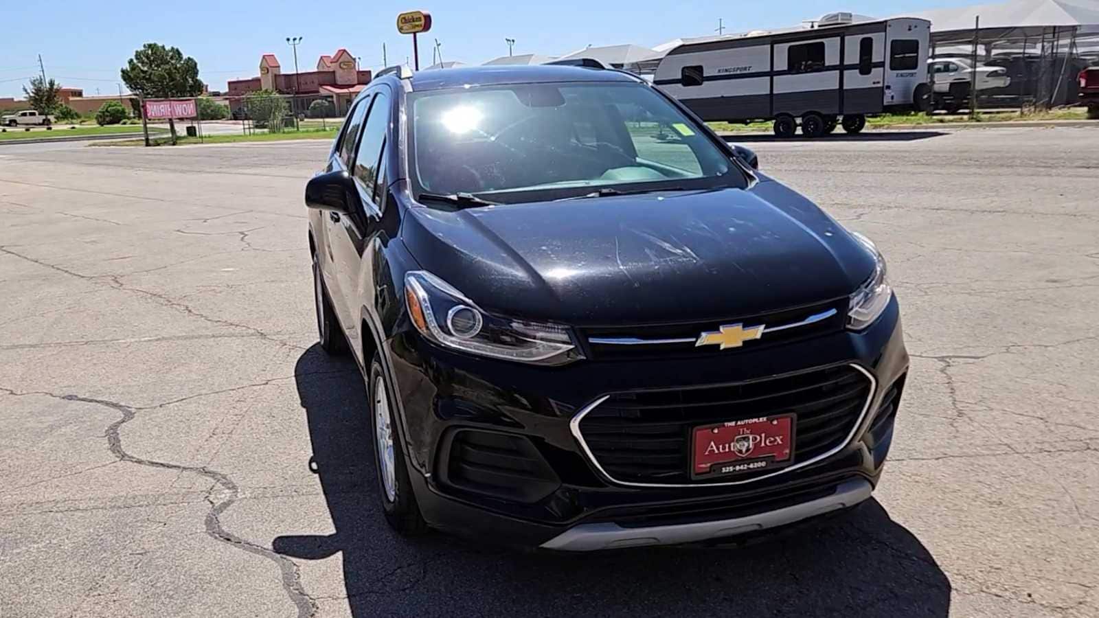 Thumbnail: 2019 Chevrolet Trax - 2