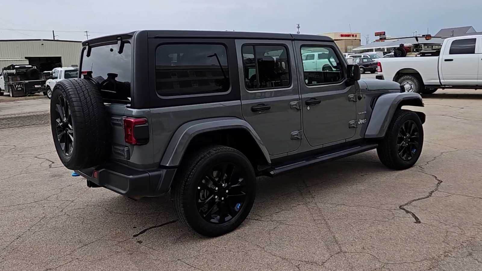 Thumbnail: 2023 Jeep Wrangler - 8
