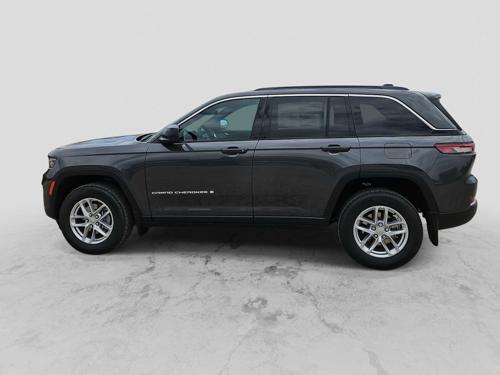 Thumbnail: 2026 Jeep Grand Cherokee - 5