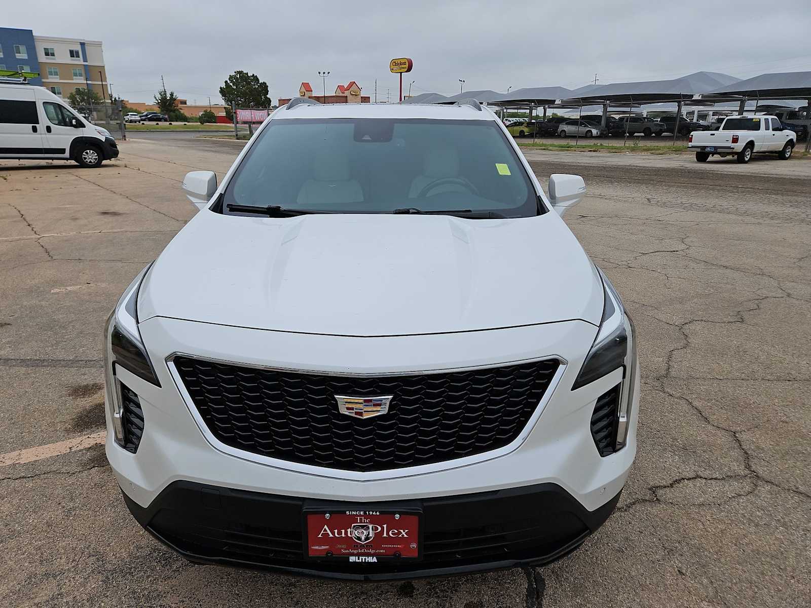 Thumbnail: 2021 Cadillac XT4 - 14