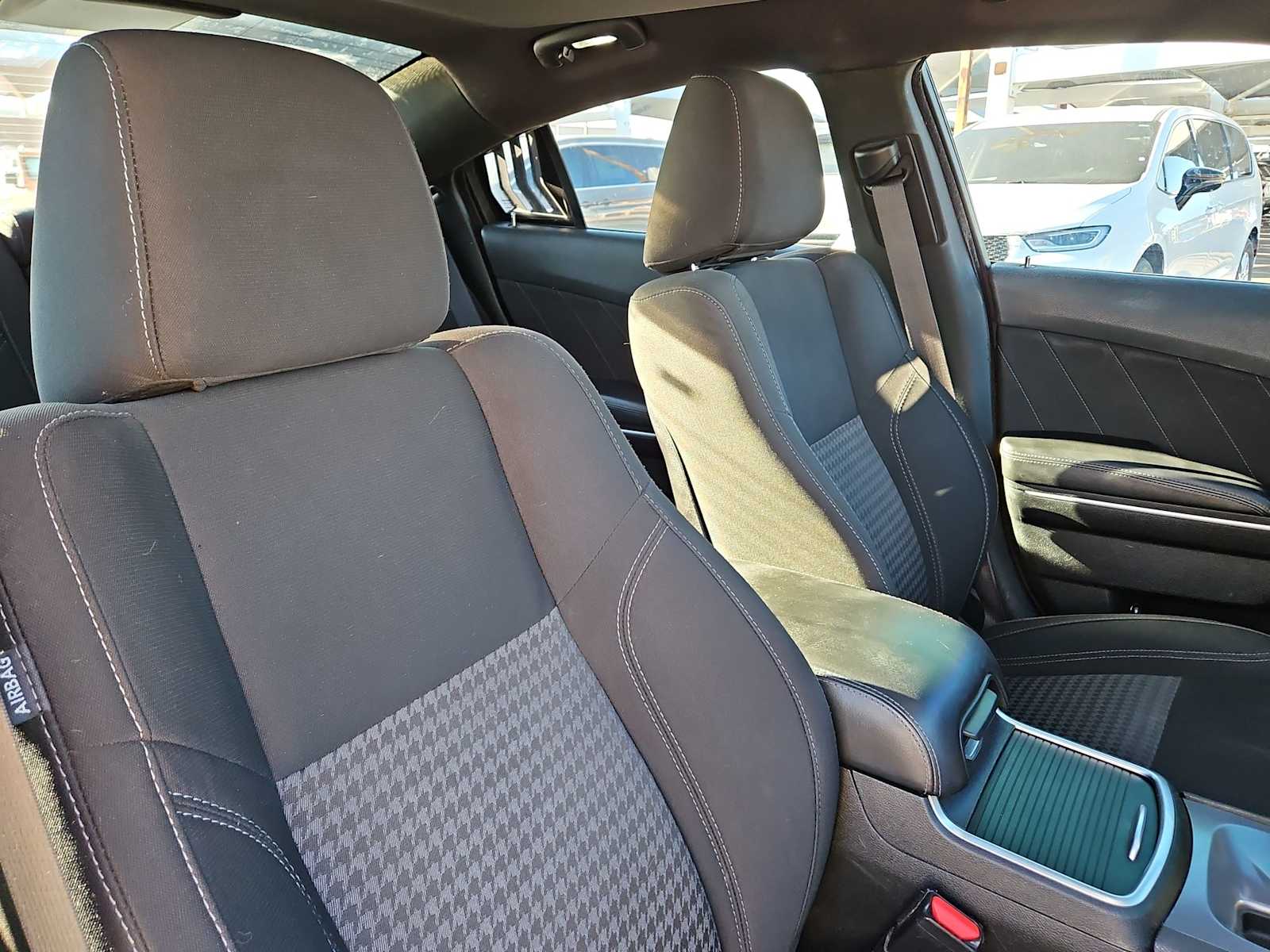 Thumbnail: 2019 Dodge Charger - 17