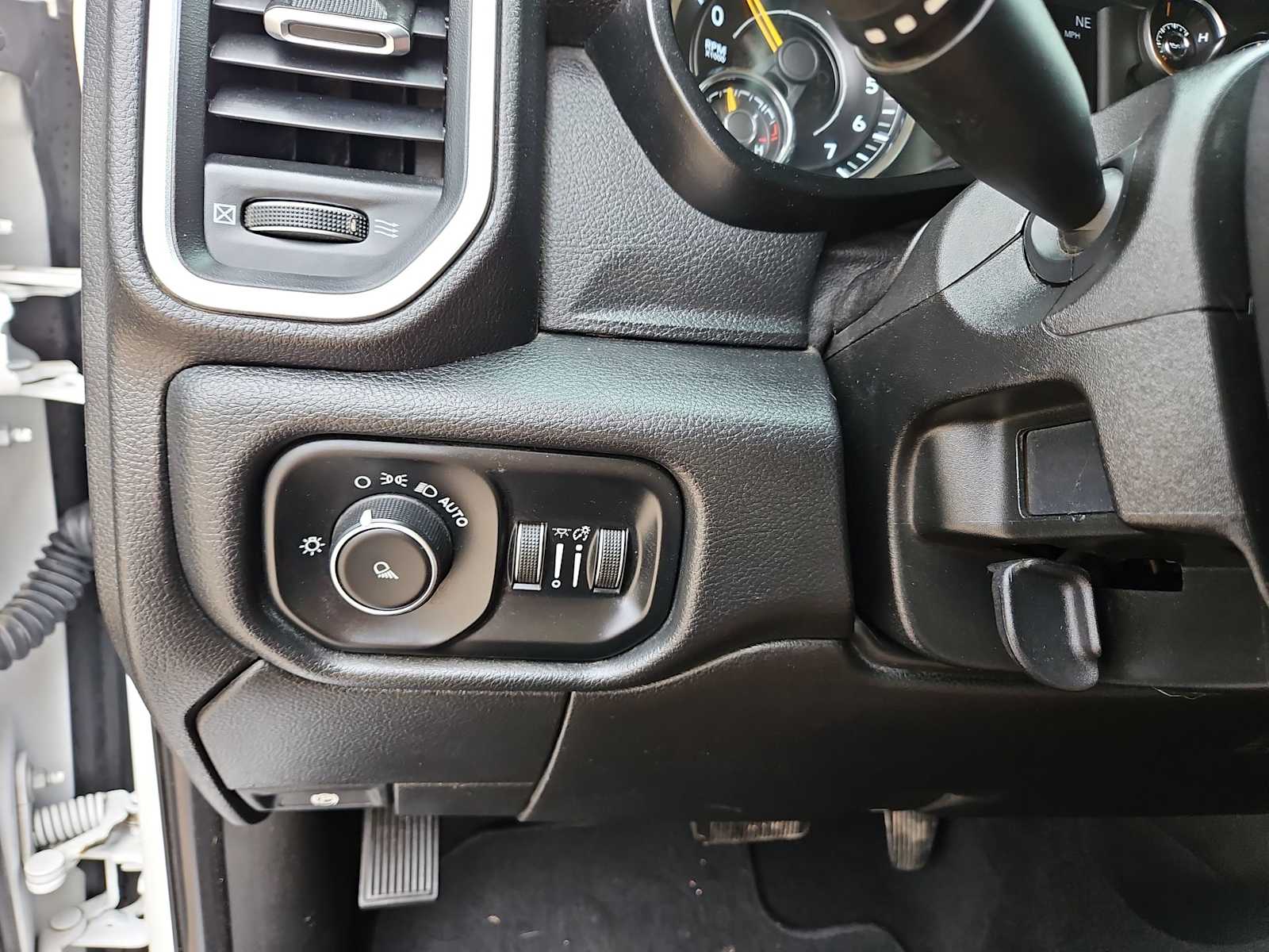 2019 RAM 2500 Big Horn 27