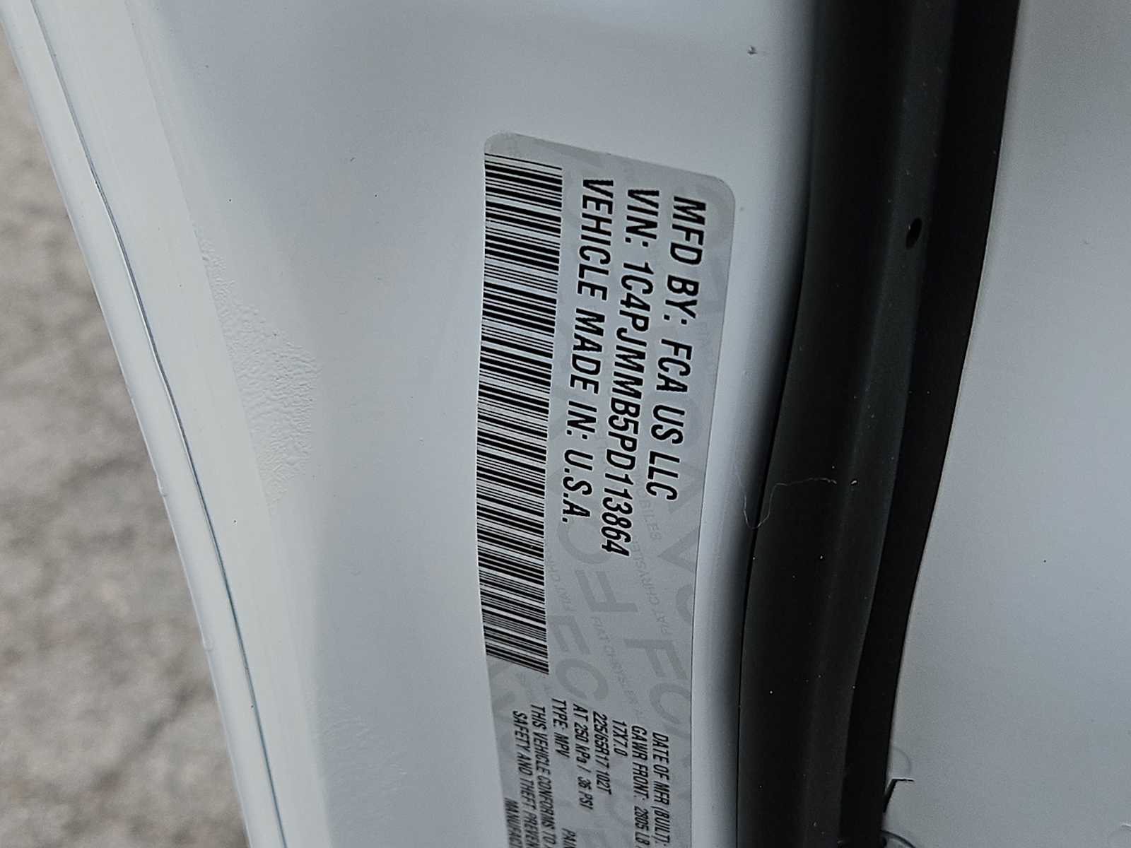 Thumbnail: 2023 Jeep Cherokee - 25