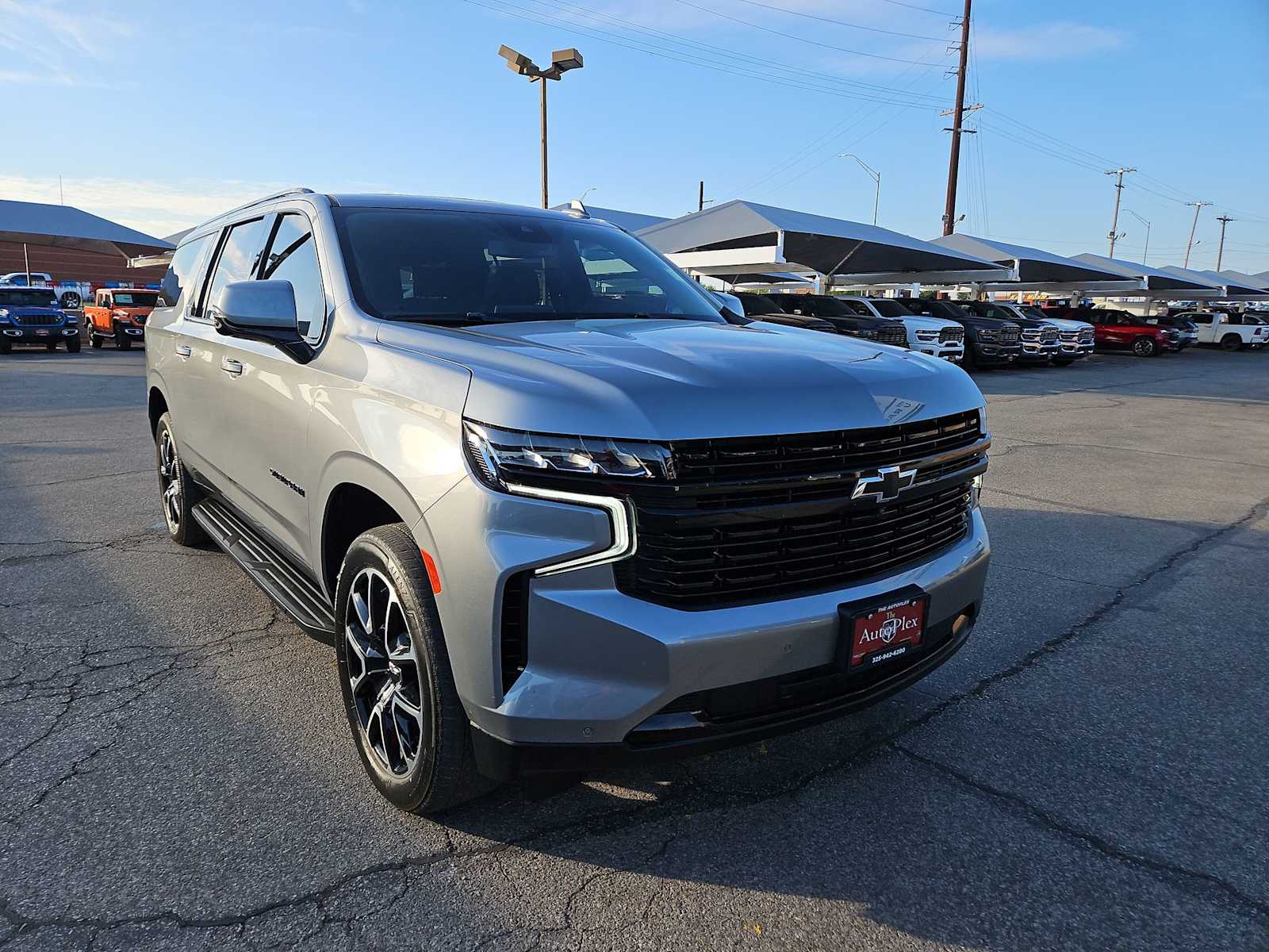 Thumbnail: 2023 Chevrolet Suburban - 7