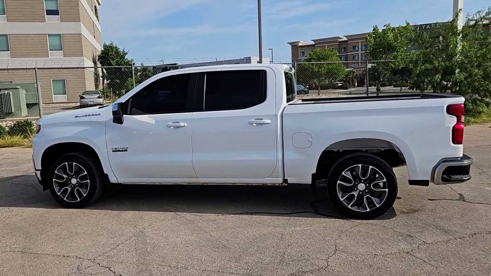 Thumbnail: 2019 Chevrolet Silverado 1500 - 5