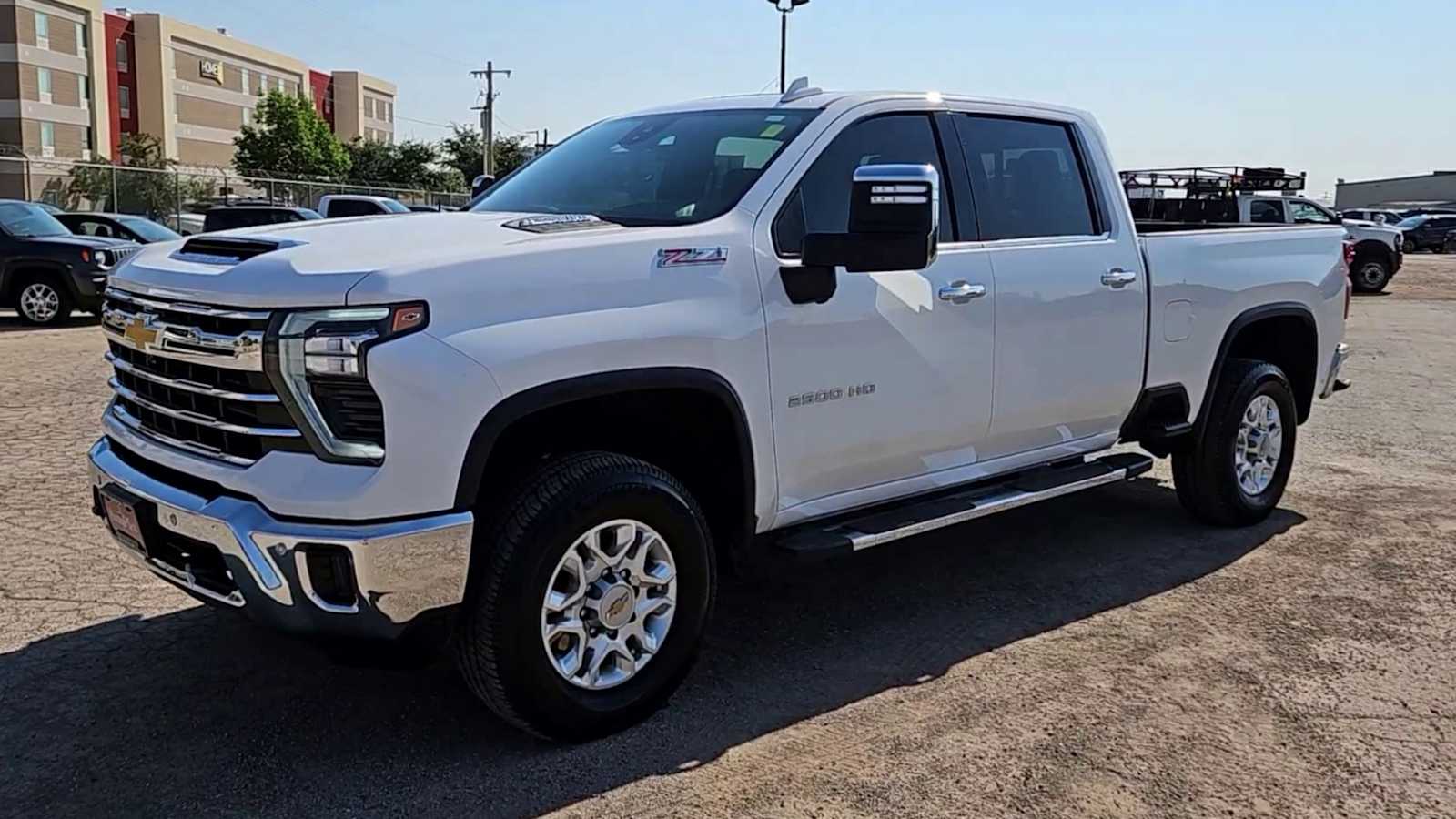 Thumbnail: 2024 Chevrolet Silverado 2500 - 4