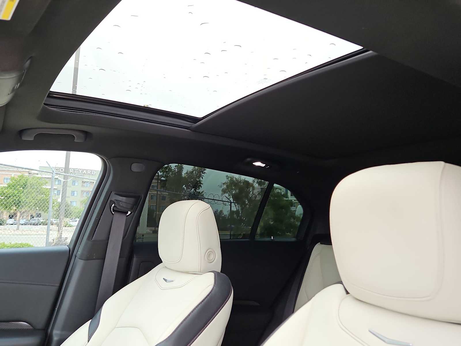 Thumbnail: 2021 Cadillac XT4 - 22