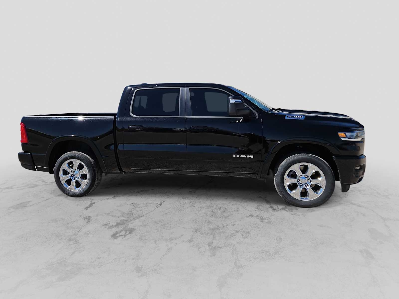Thumbnail: 2026 RAM 1500 - 9