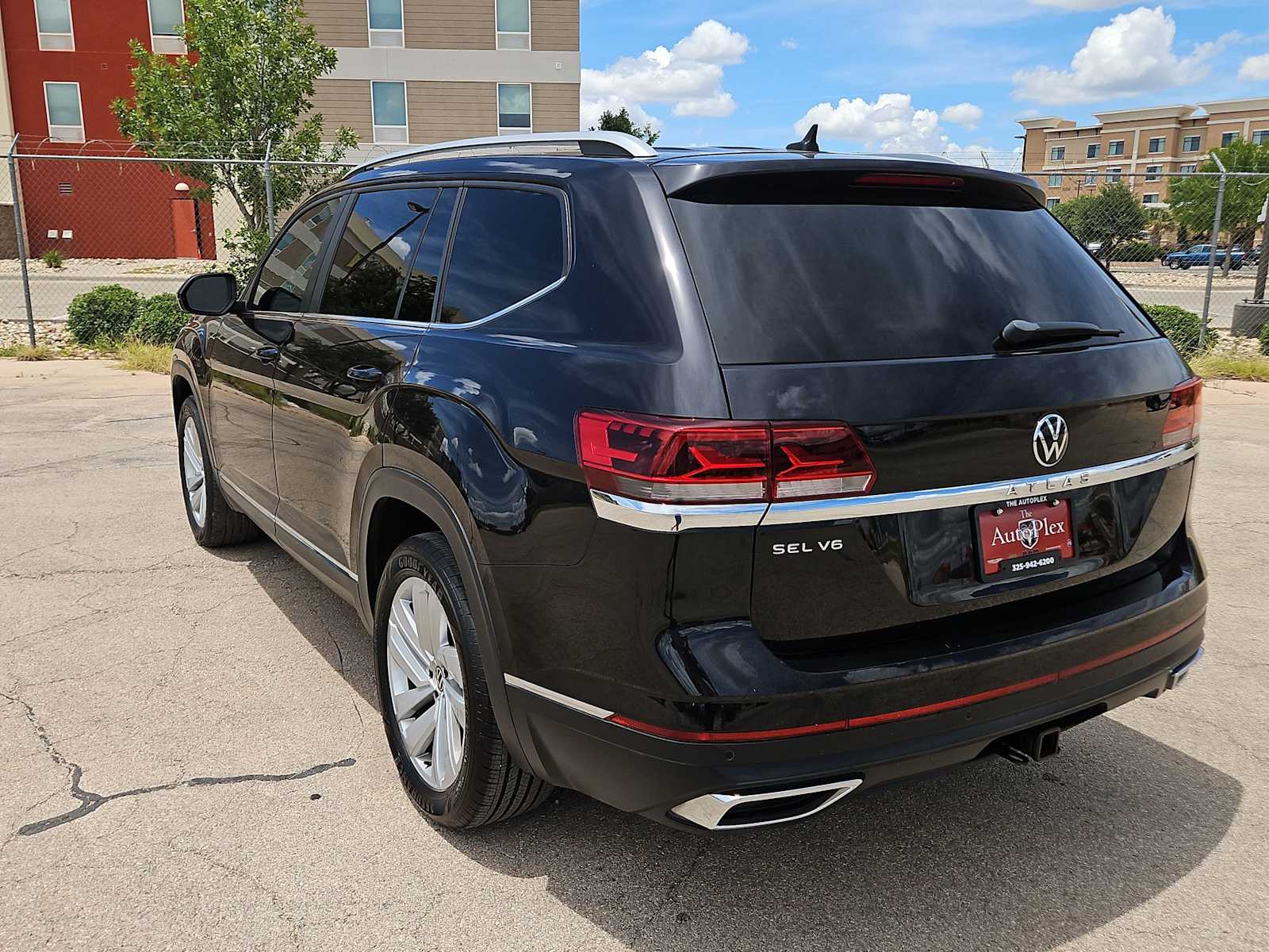 Thumbnail: 2021 Volkswagen Atlas - 12