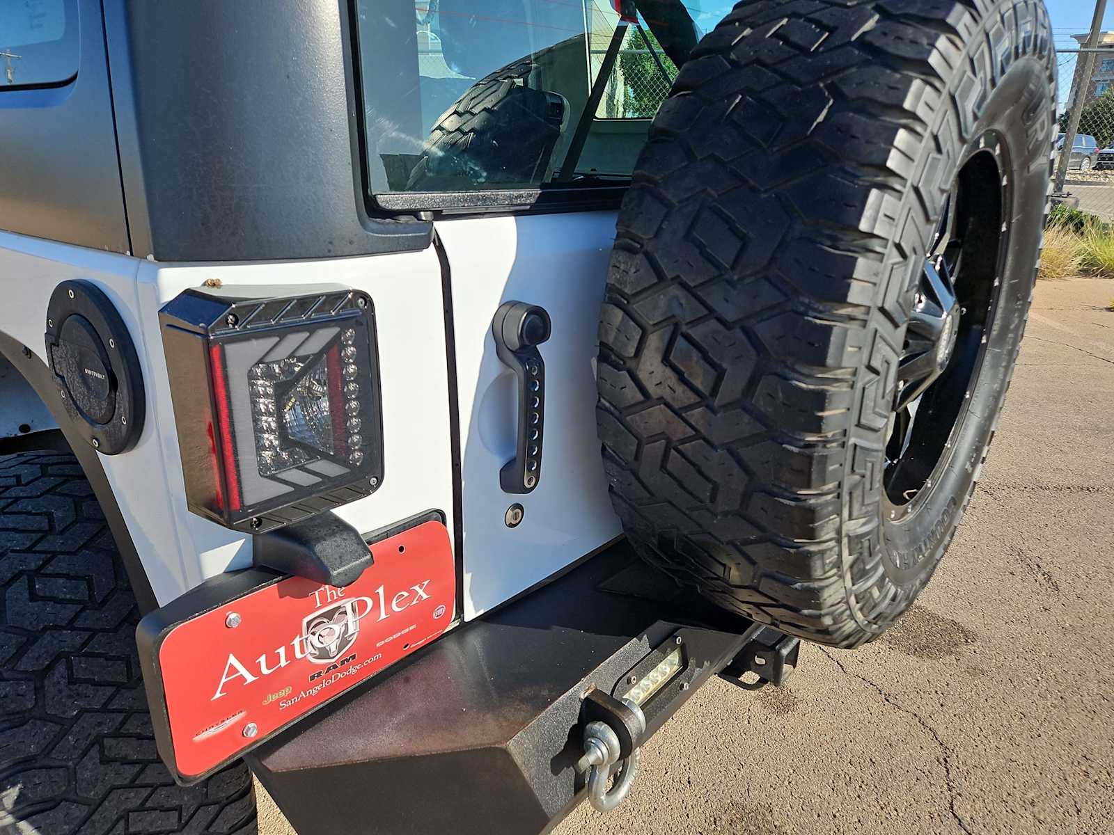 Thumbnail: 2017 Jeep Wrangler - 27