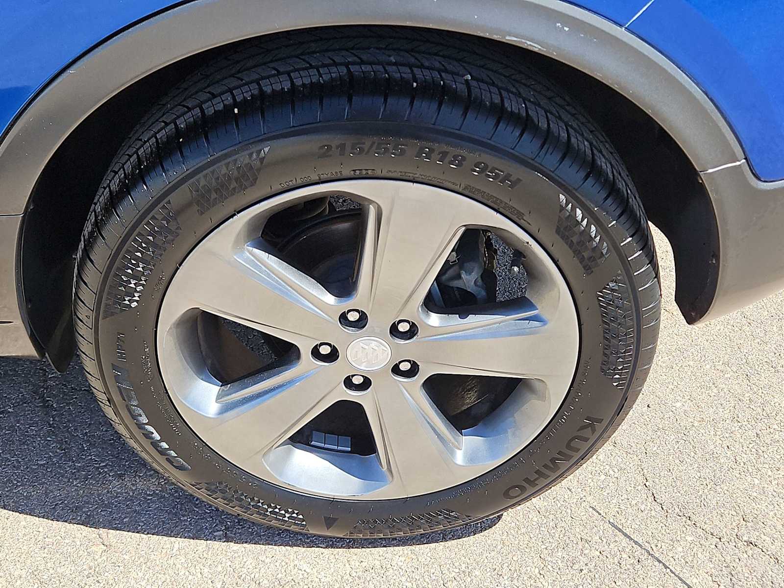 Thumbnail: 2014 Buick Encore - 16