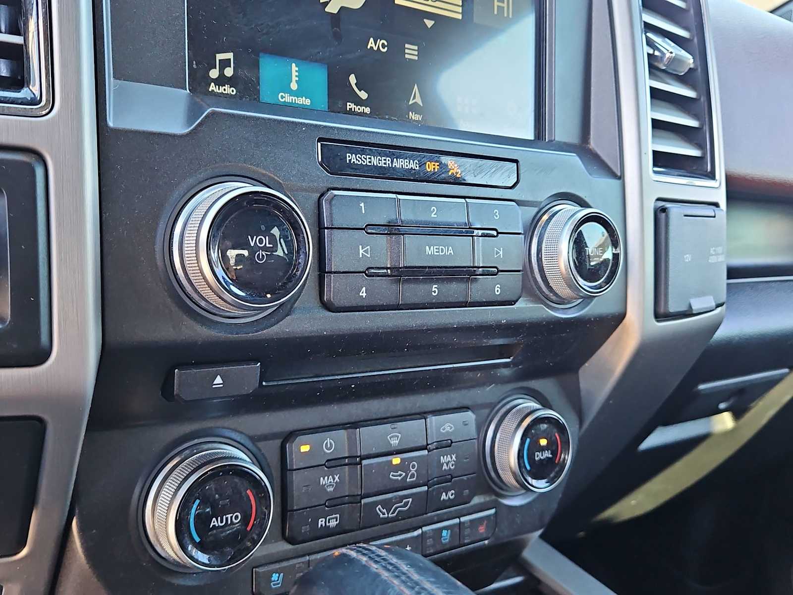 Thumbnail: 2018 Ford F-150 - 24