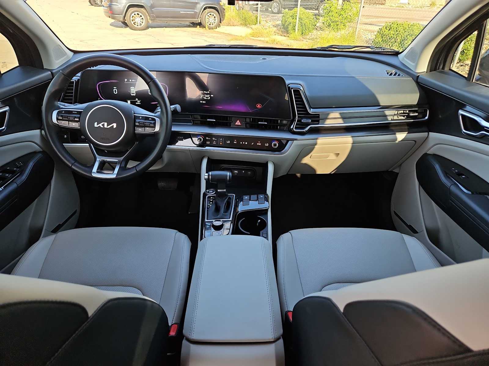 2025 Kia Sportage EX 19