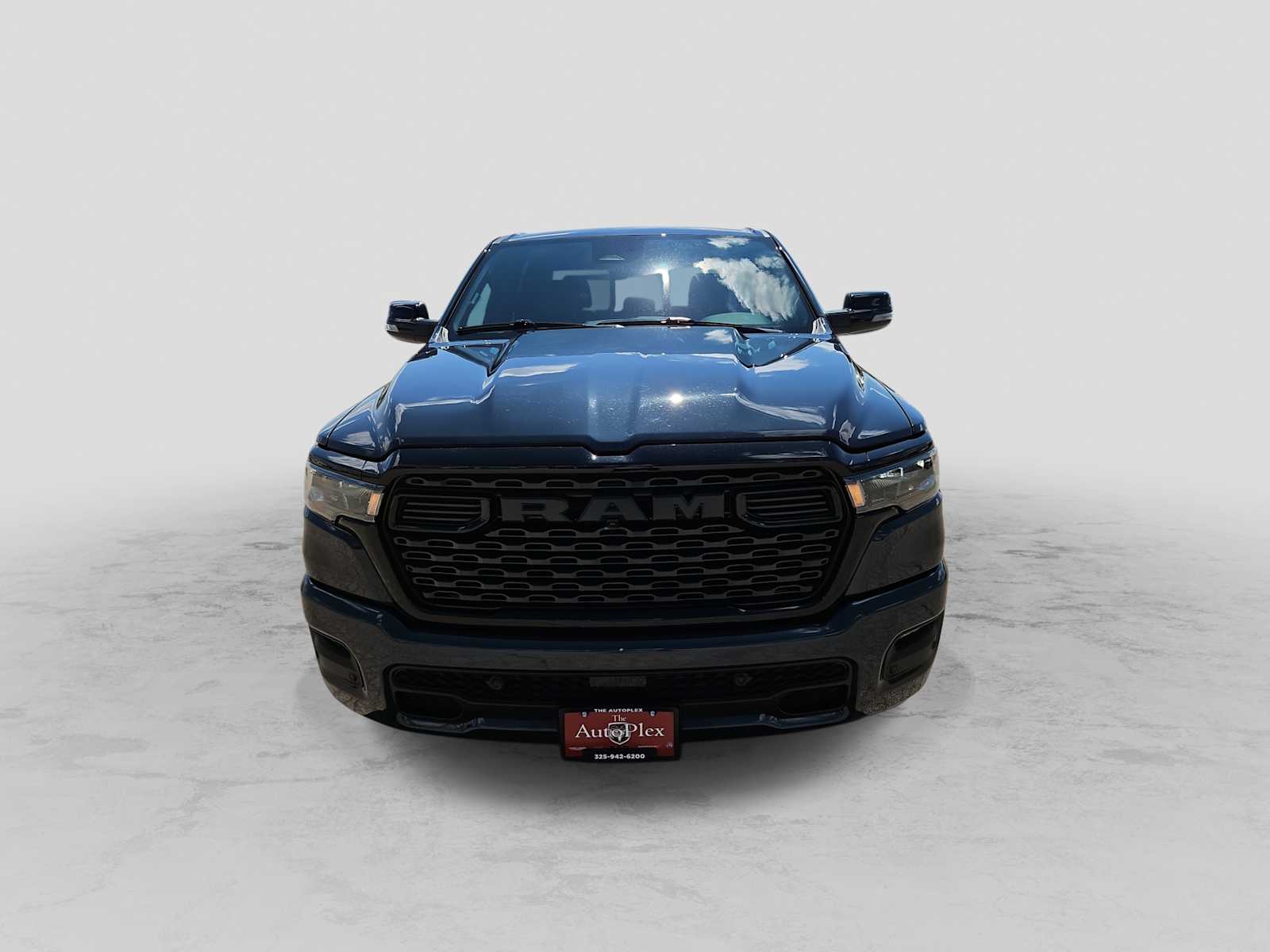 Thumbnail: 2026 RAM 1500 - 3