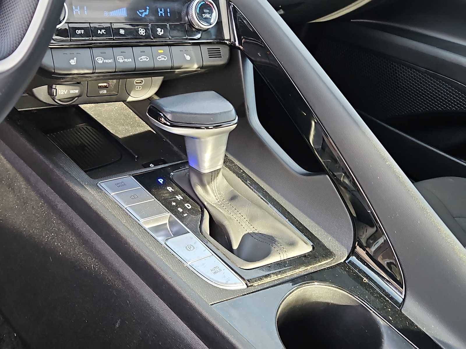 Thumbnail: 2024 Hyundai Elantra - 20