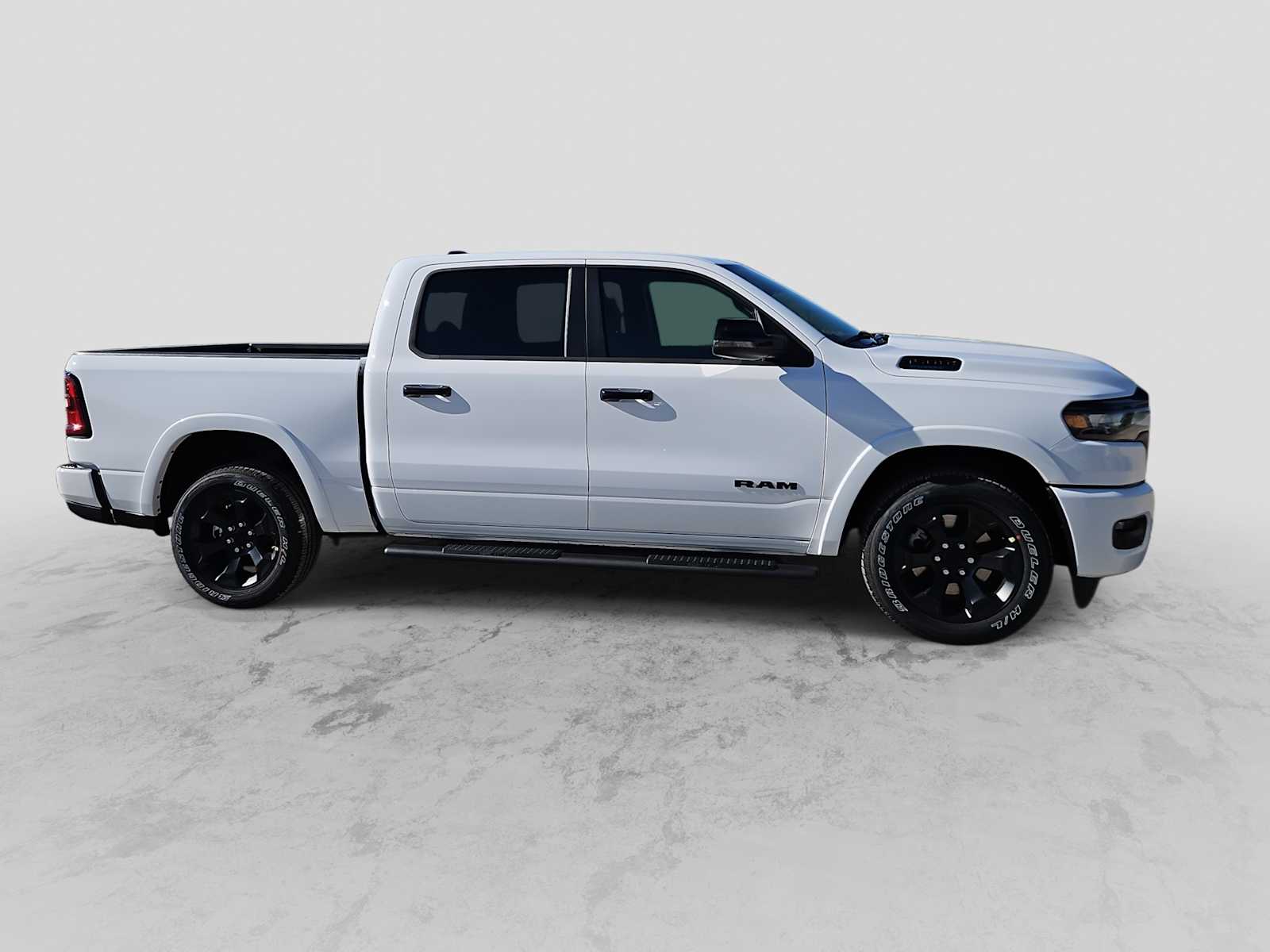 Thumbnail: 2026 RAM 1500 - 9