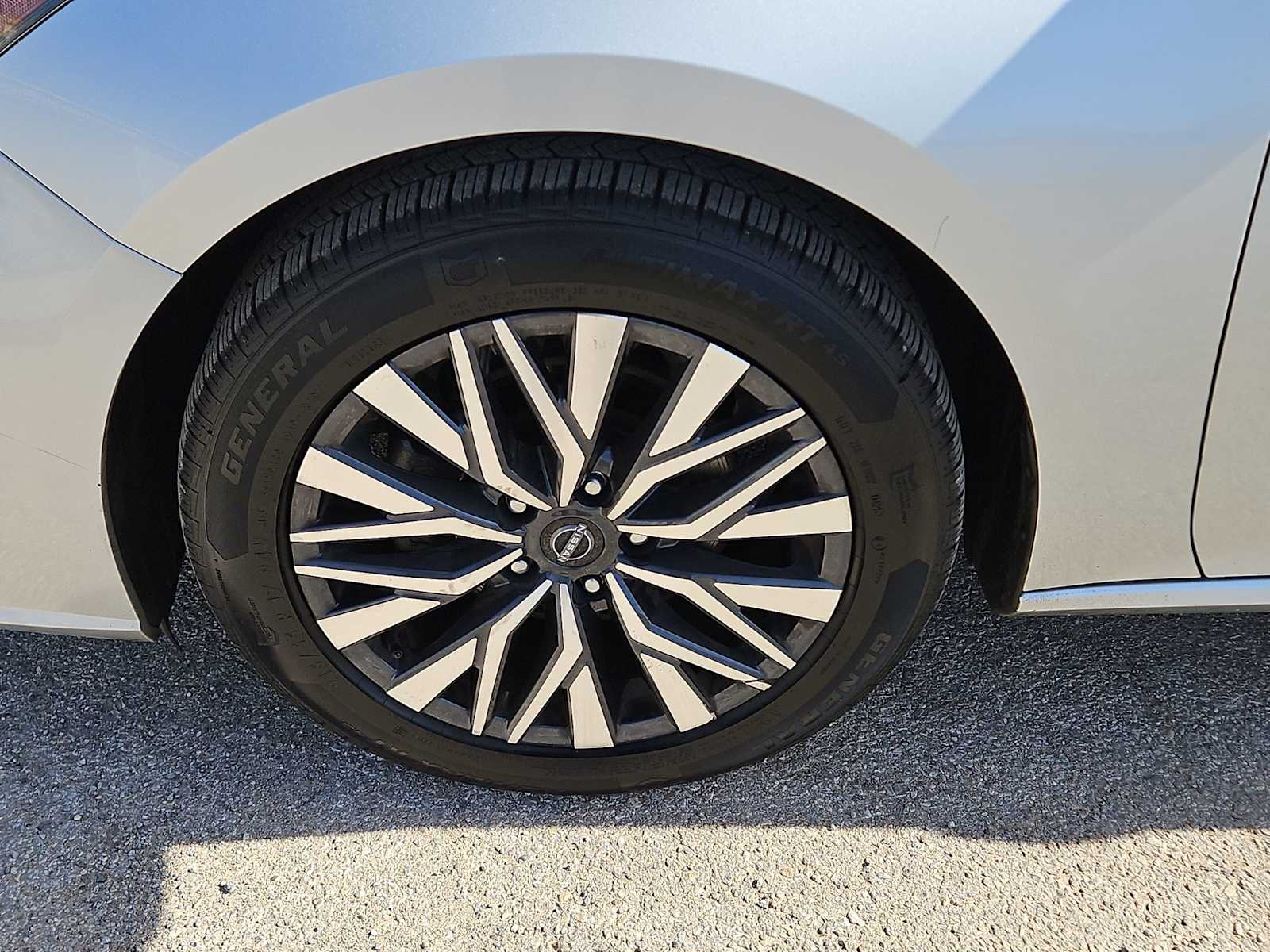 Thumbnail: 2023 Nissan Altima - 12