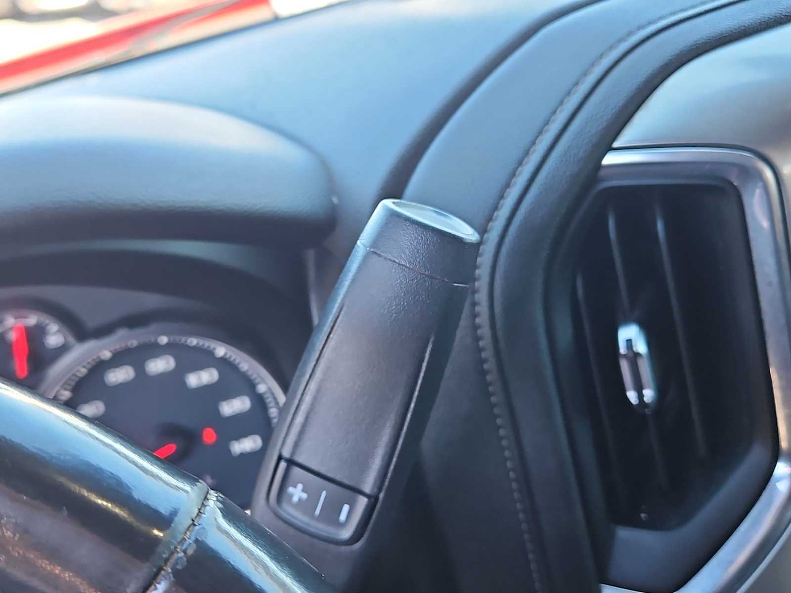 Thumbnail: 2021 Chevrolet Silverado 1500 - 21