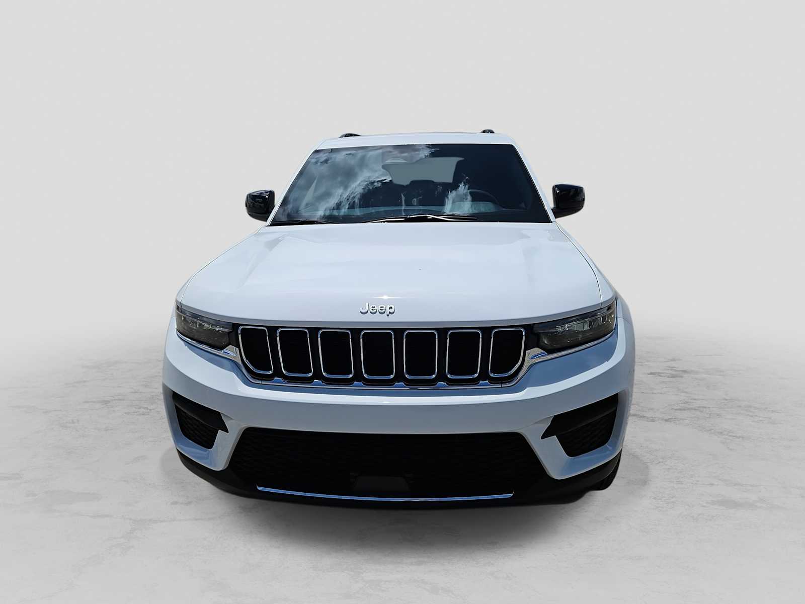 Thumbnail: 2026 Jeep Grand Cherokee - 3