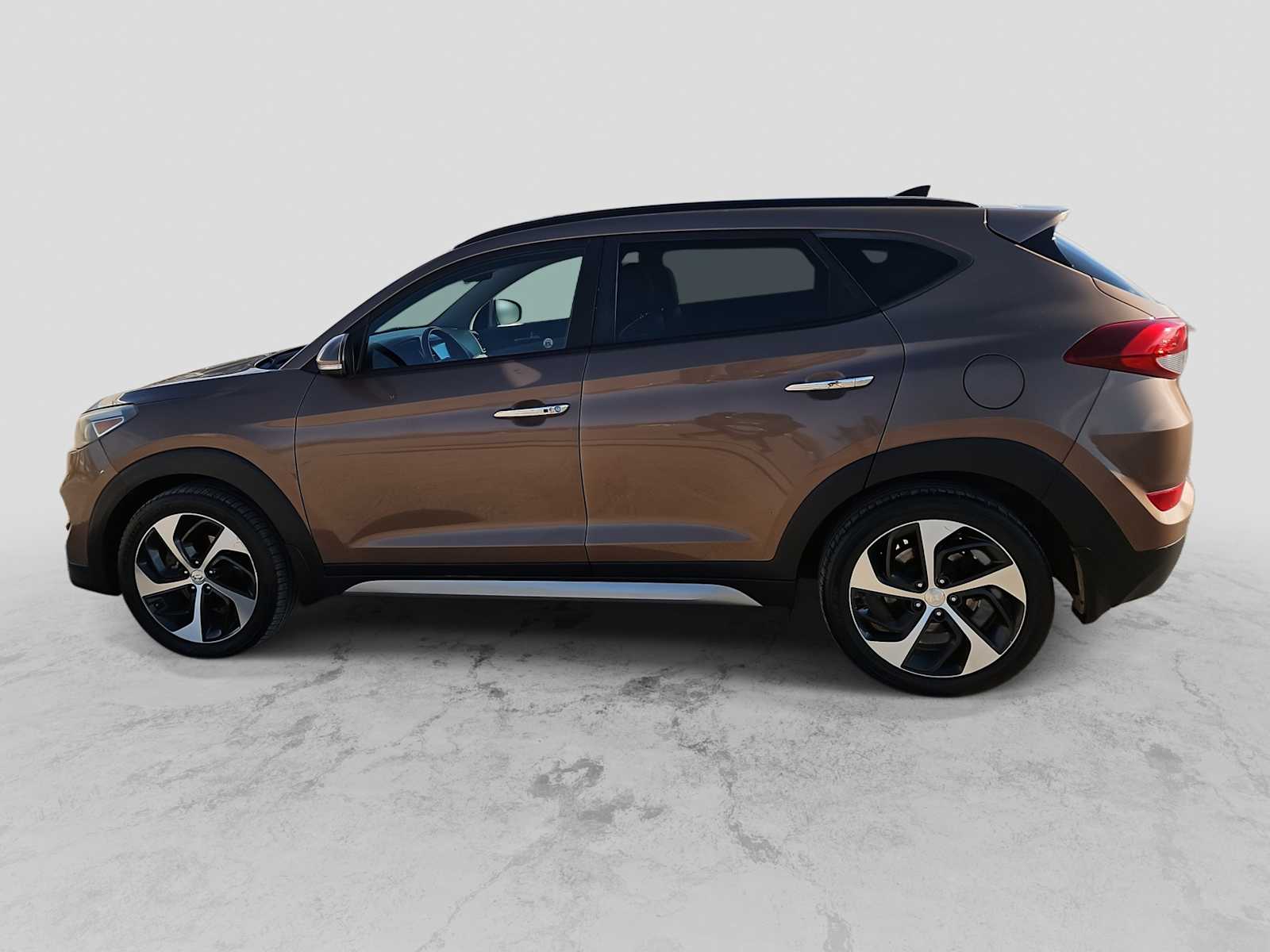 Thumbnail: 2017 Hyundai Tucson - 5