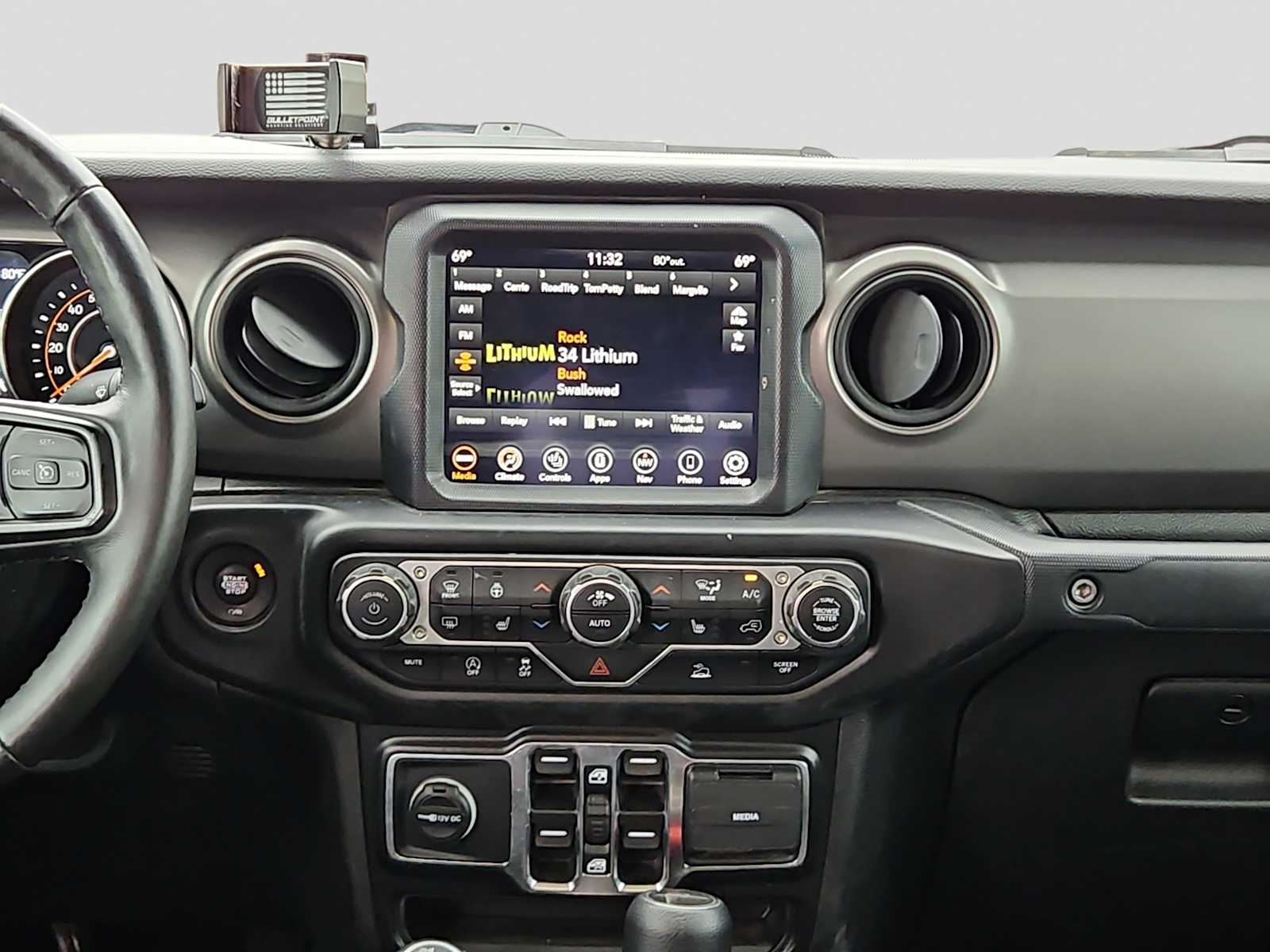 Thumbnail: 2021 Jeep Gladiator - 14