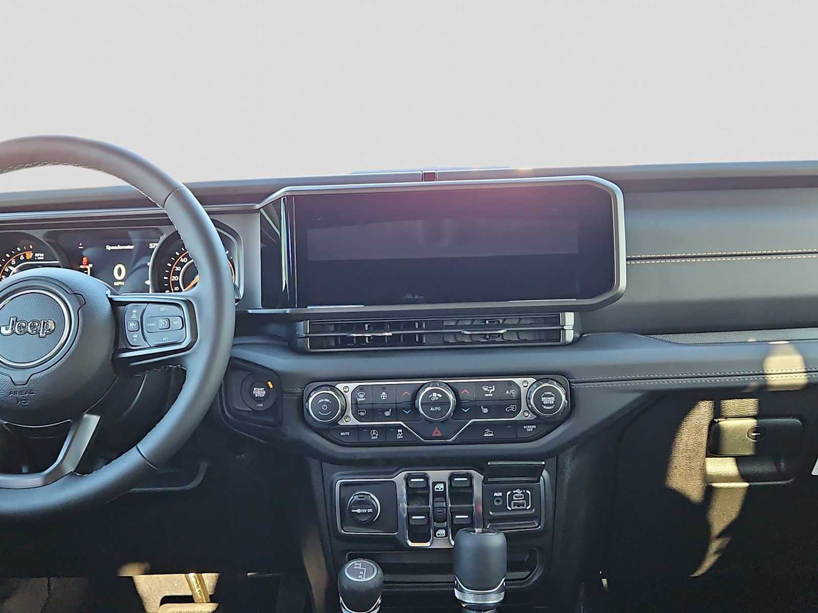 Thumbnail: 2026 Jeep Gladiator - 14