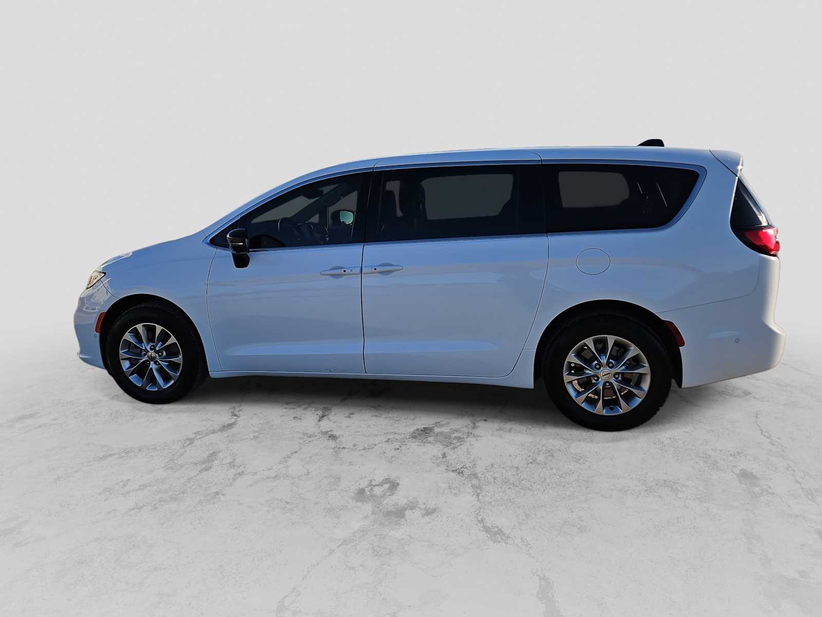 Thumbnail: 2024 Chrysler Pacifica - 5