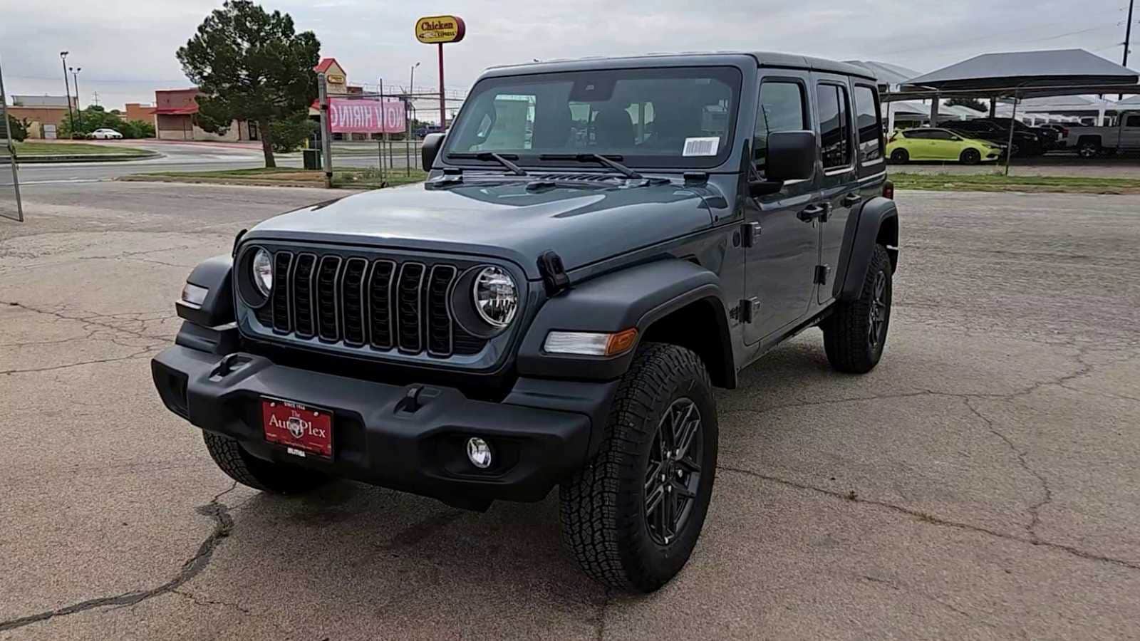 Thumbnail: 2025 Jeep Wrangler - 3