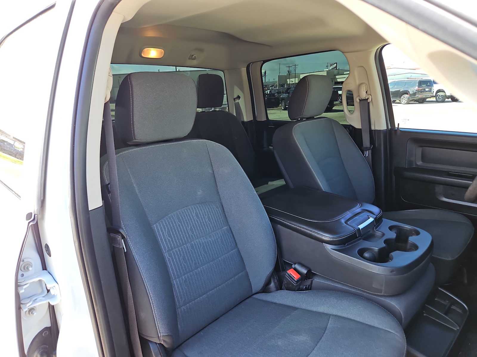 Thumbnail: 2022 RAM 1500 Classic - 21