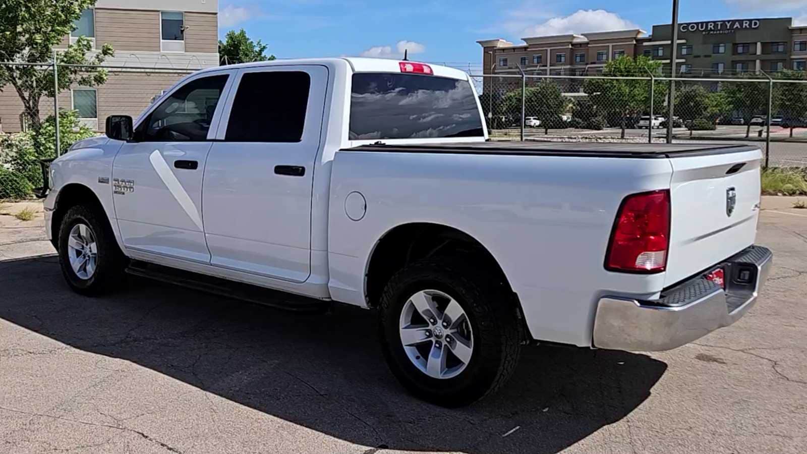 Thumbnail: 2022 RAM 1500 Classic - 6