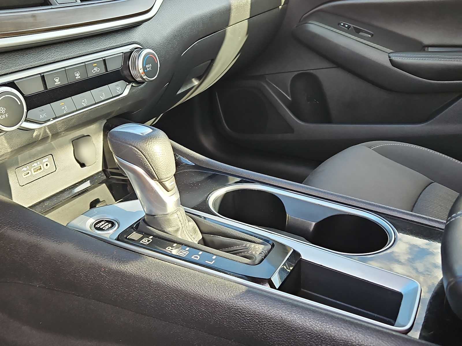 Thumbnail: 2024 Nissan Altima - 20