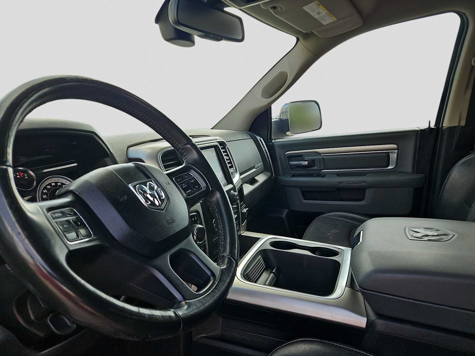 Thumbnail: 2019 RAM 1500 Classic - 10