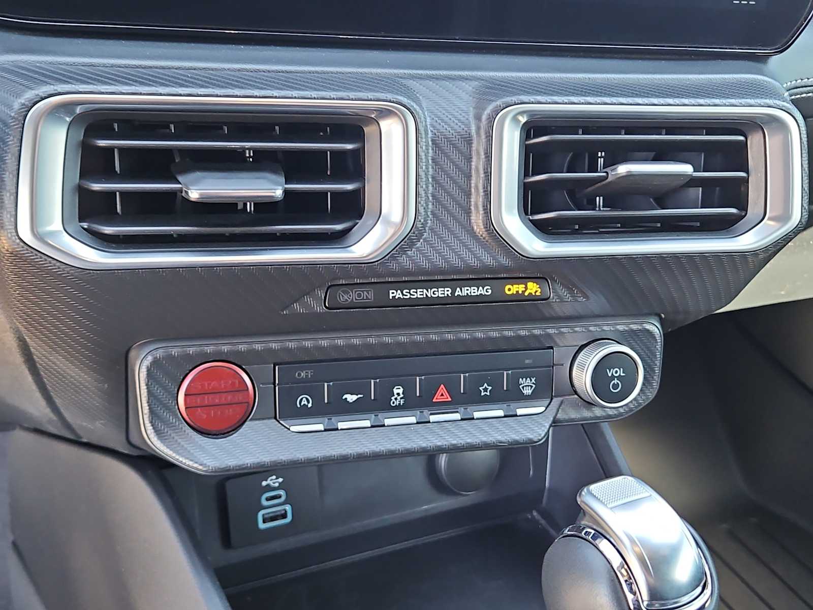 Thumbnail: 2025 Ford Mustang - 20