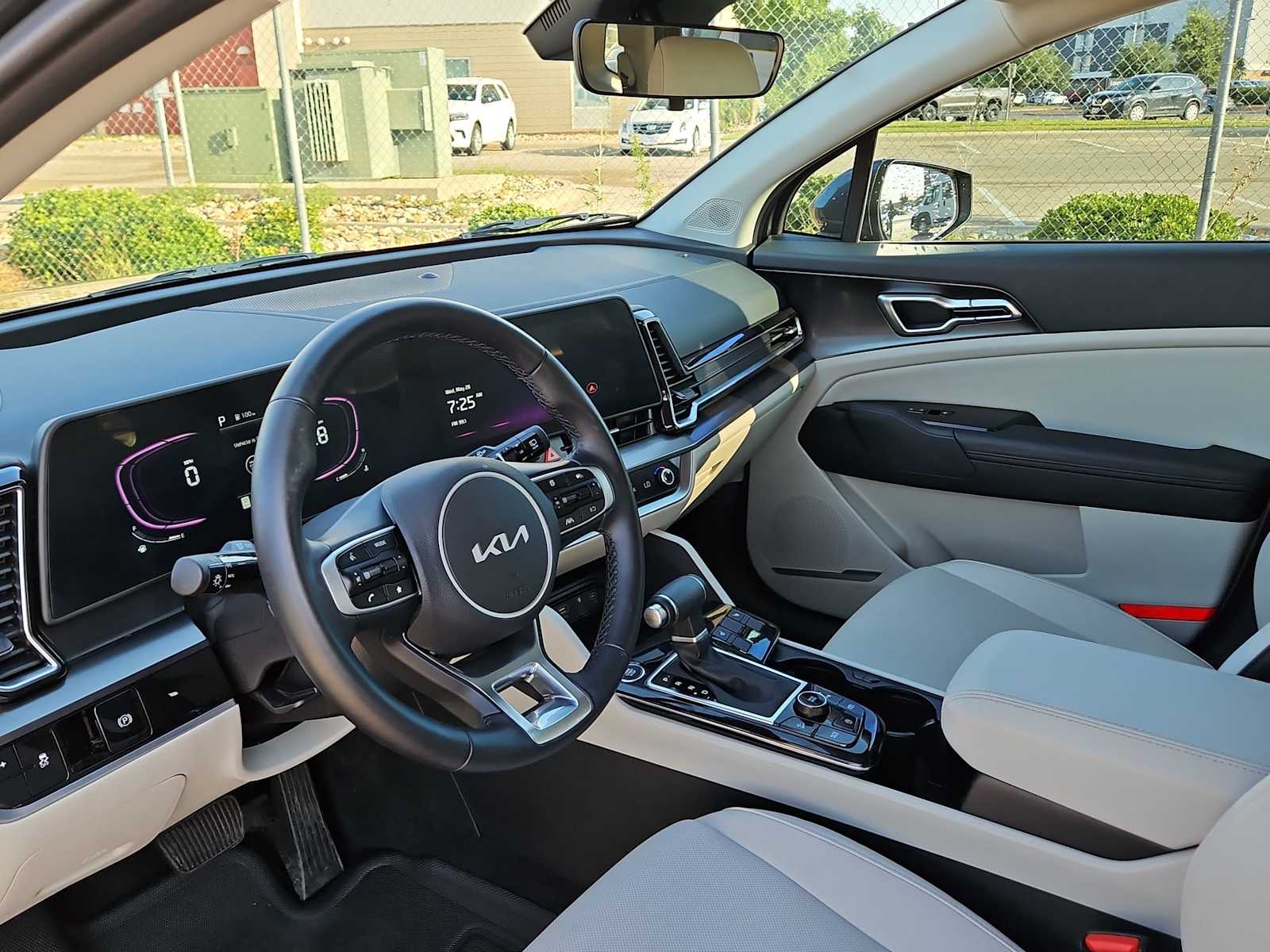 2025 Kia Sportage EX 10