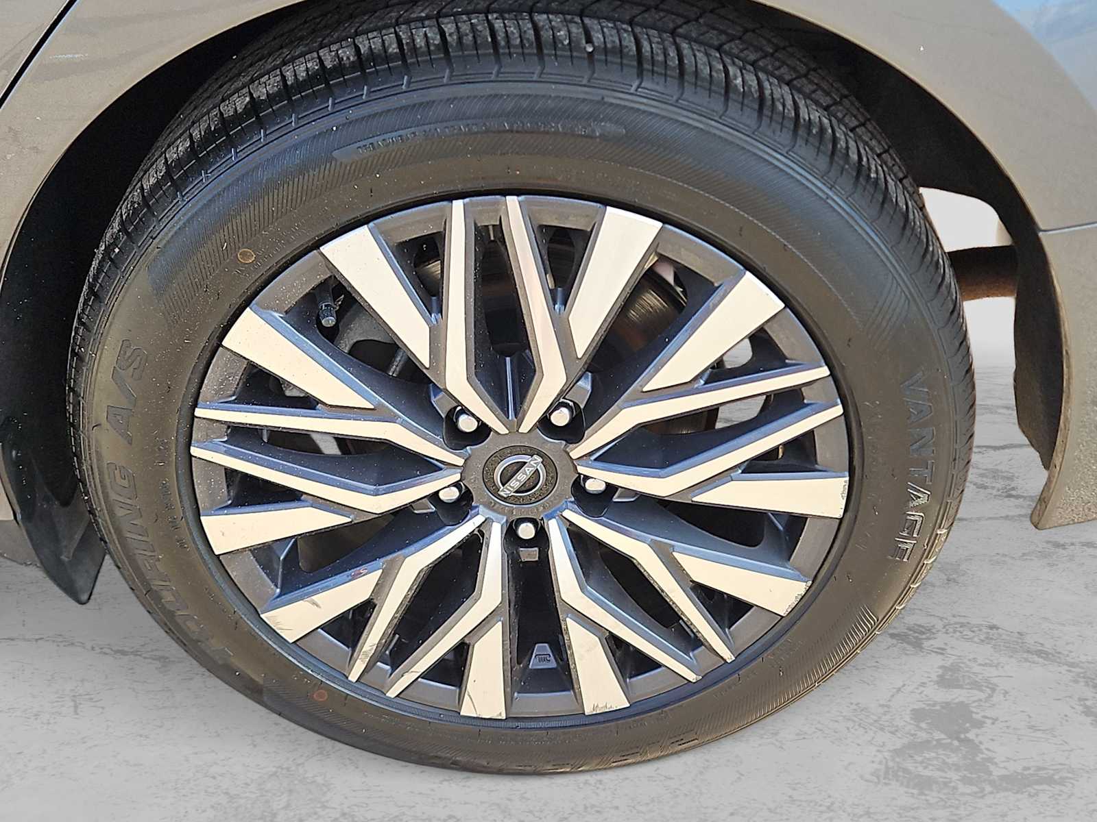 Thumbnail: 2024 Nissan Altima - 13