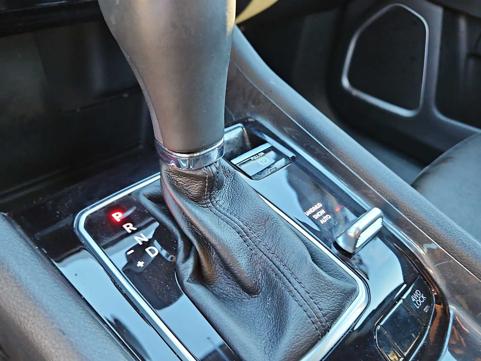 Thumbnail: 2024 Jeep Compass - 21