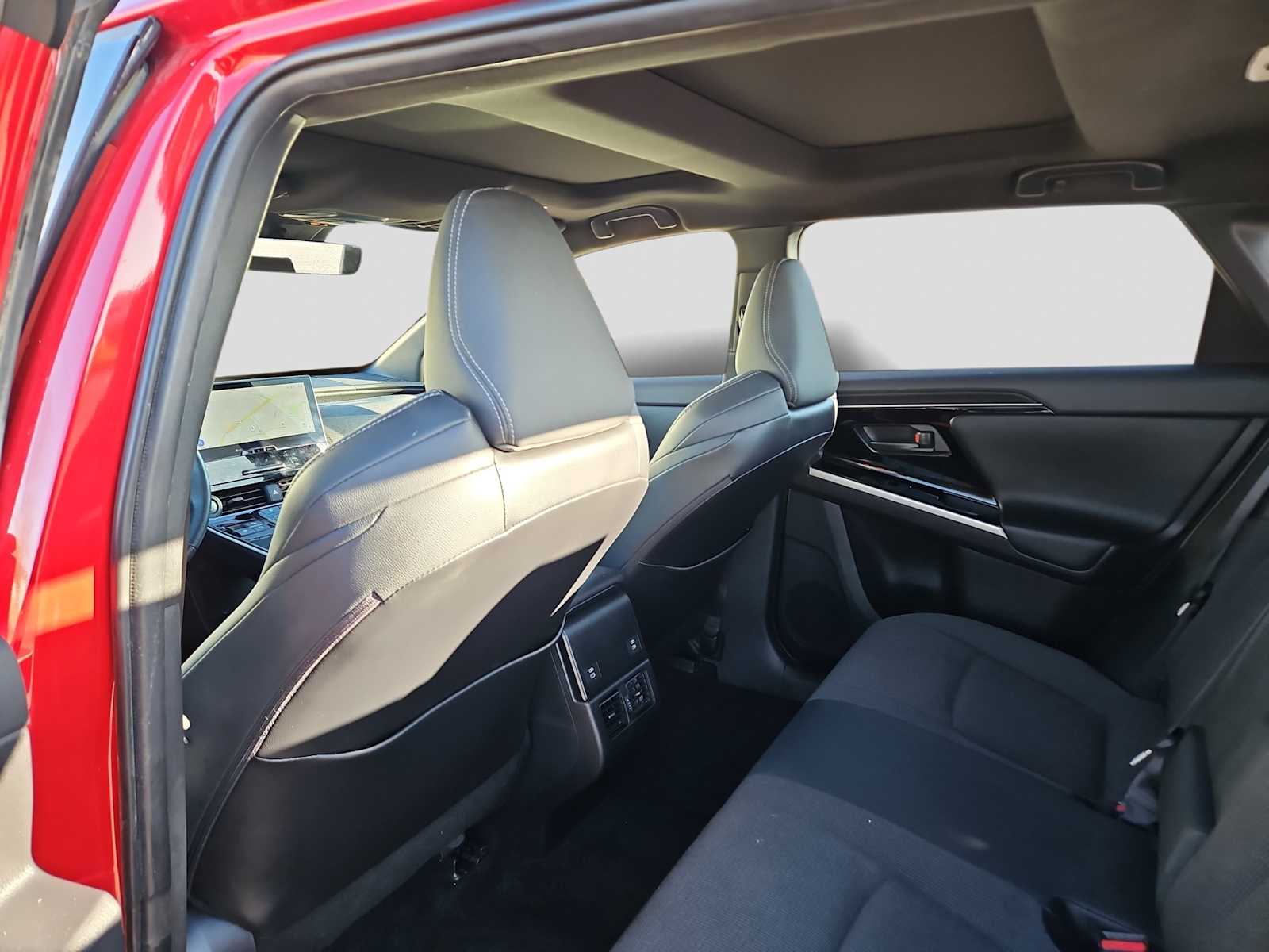 Thumbnail: 2024 Toyota bZ4X - 15